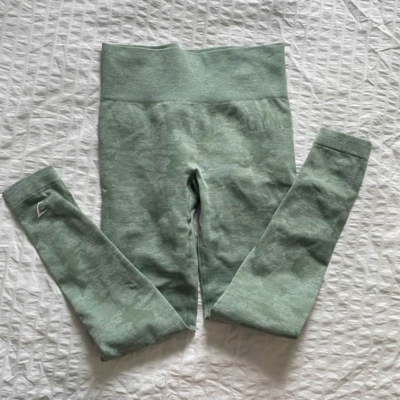Gymshark Green Original Camo Seamless Leggings - Picture 1 of 4